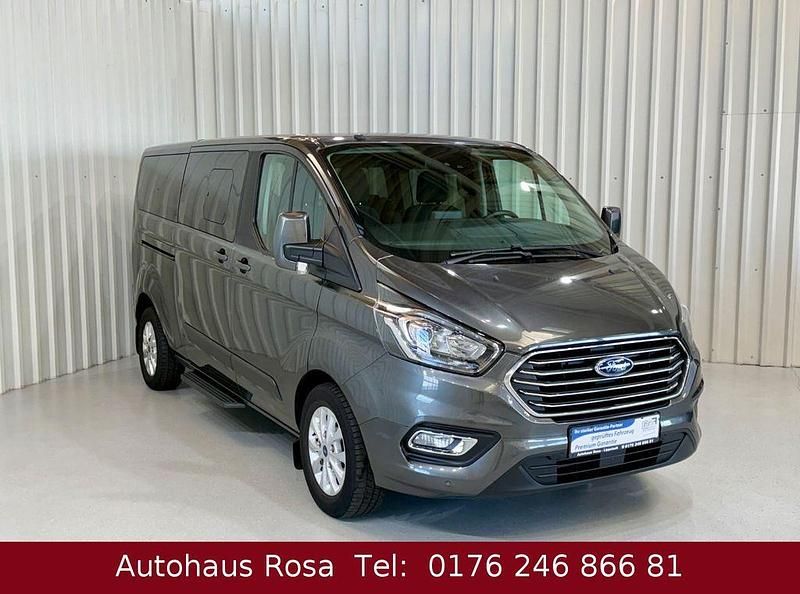 Gebraucht Ford Tourneo Titanium 131 PS (96 kW) 2018 Grau Van / Kleinbus