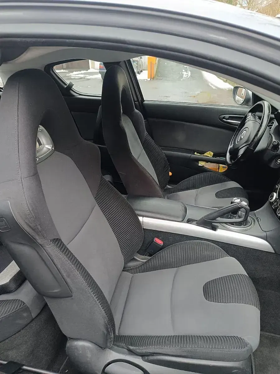 Używany Mazda RX8 192 KM (141 kW) 2004 Srebrny Coupe