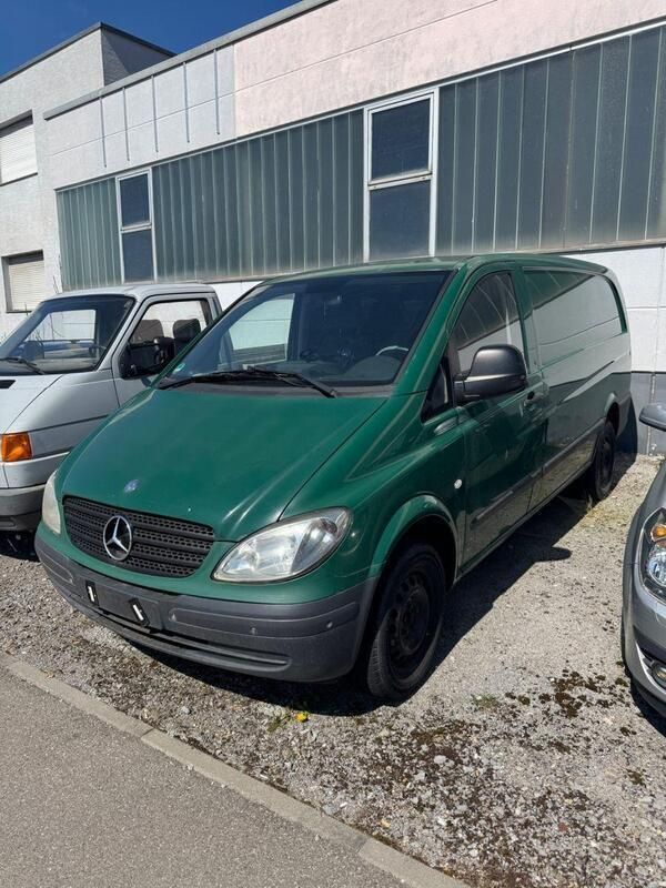 Grün Gebraucht 2004 Mercedes Viano Van / Kleinbus | 1.800 € (Superpreis) - Bild 1/4