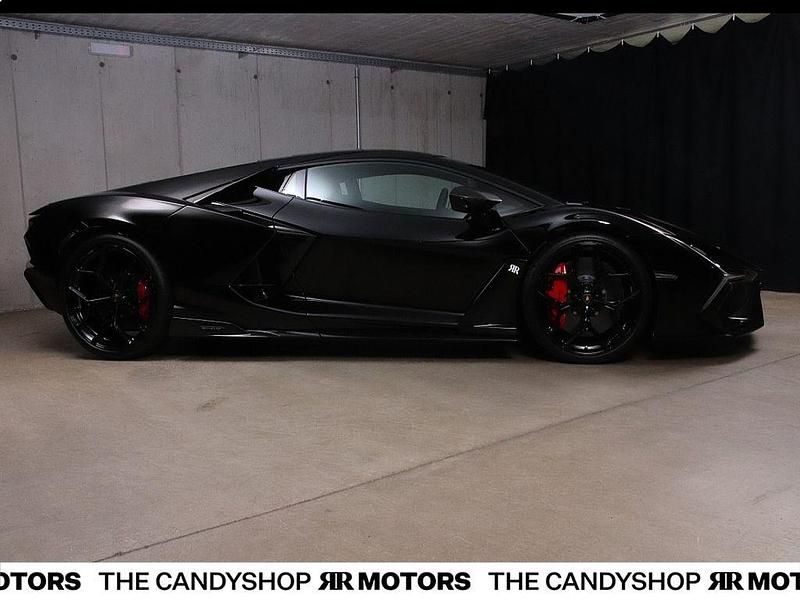 Neu Lamborghini Revuelto 1016 PS (747 kW) 2025 Schwarz Coupé