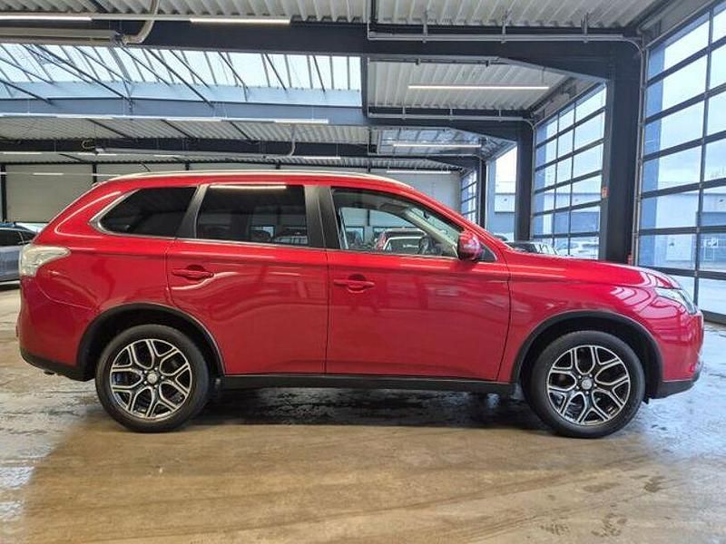 Gebraucht Mitsubishi Outlander 257 PS (189 kW) 2015 Rot SUV