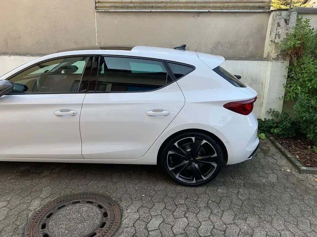 Gebraucht Cupra Leon 245 PS (180 kW) 2021 Weiß Limousine