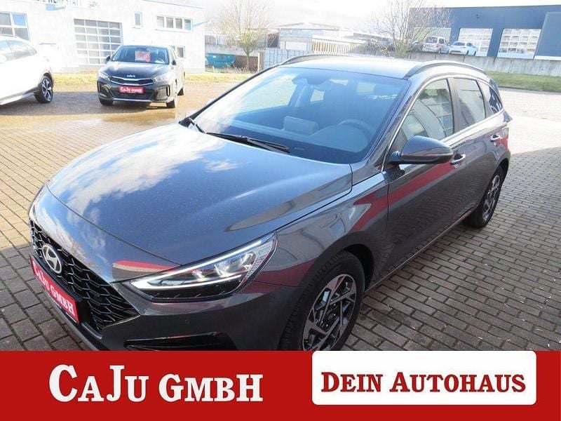 Neu Hyundai i30 140 PS (102 kW) 2025 Grau Limousine