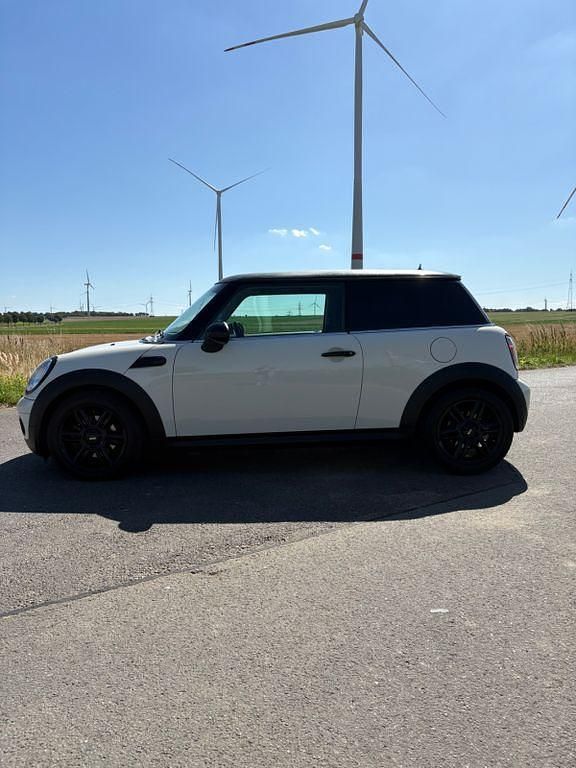Second-hand Mini ONE 95 CP (69 kW) 2007 Alb Hatchback