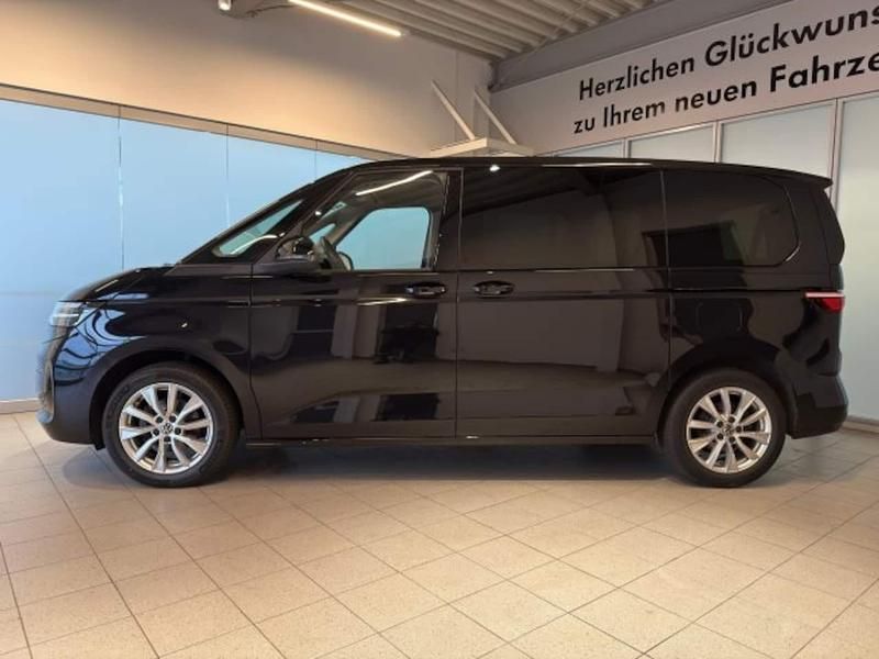 Gebraucht VW Multivan Life 150 PS (110 kW) 2023 Schwarz Van