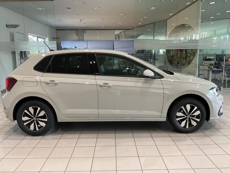 Gebraucht VW Polo Move 95 PS (69 kW) 2024 Grau Kleinwagen