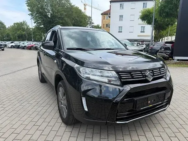 Neu Suzuki Vitara Comfort 110 PS (80 kW) 2026 Schwarz SUV