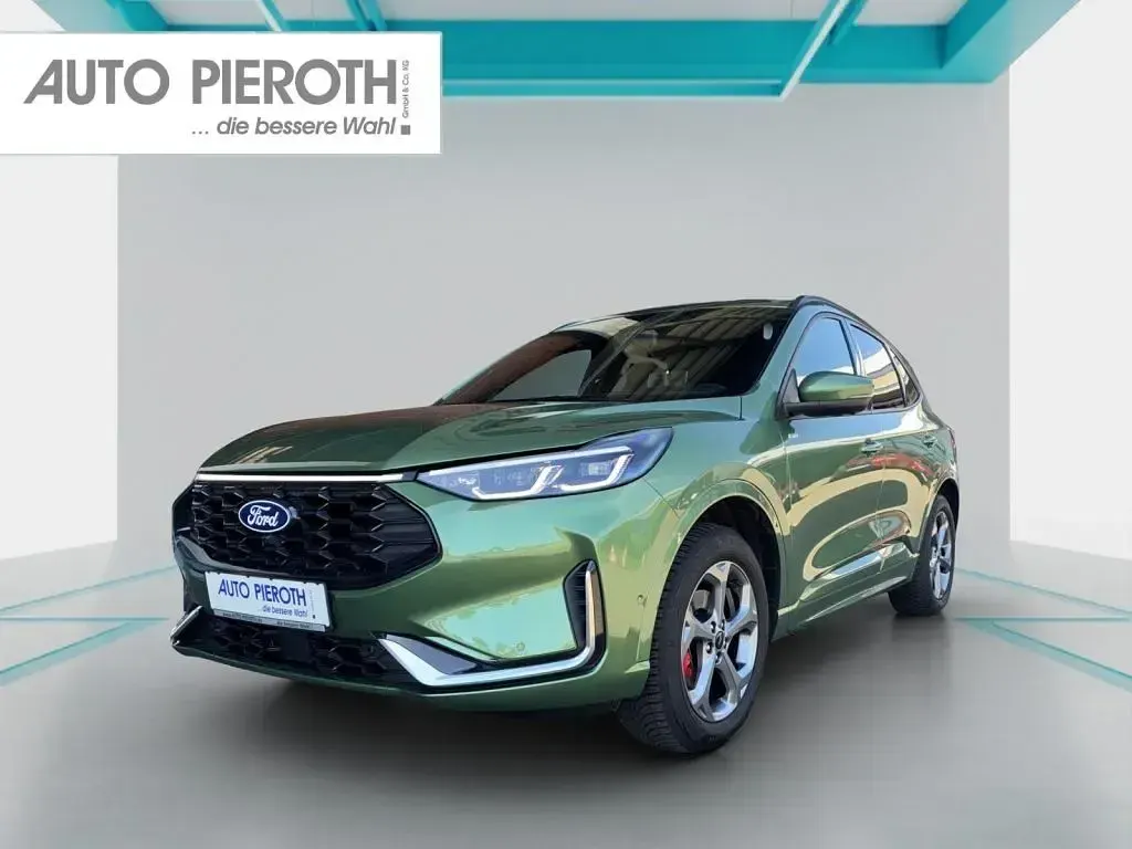 Usado Ford Kuga ST-Line X 182 HP (133 kW) 2025 SUV