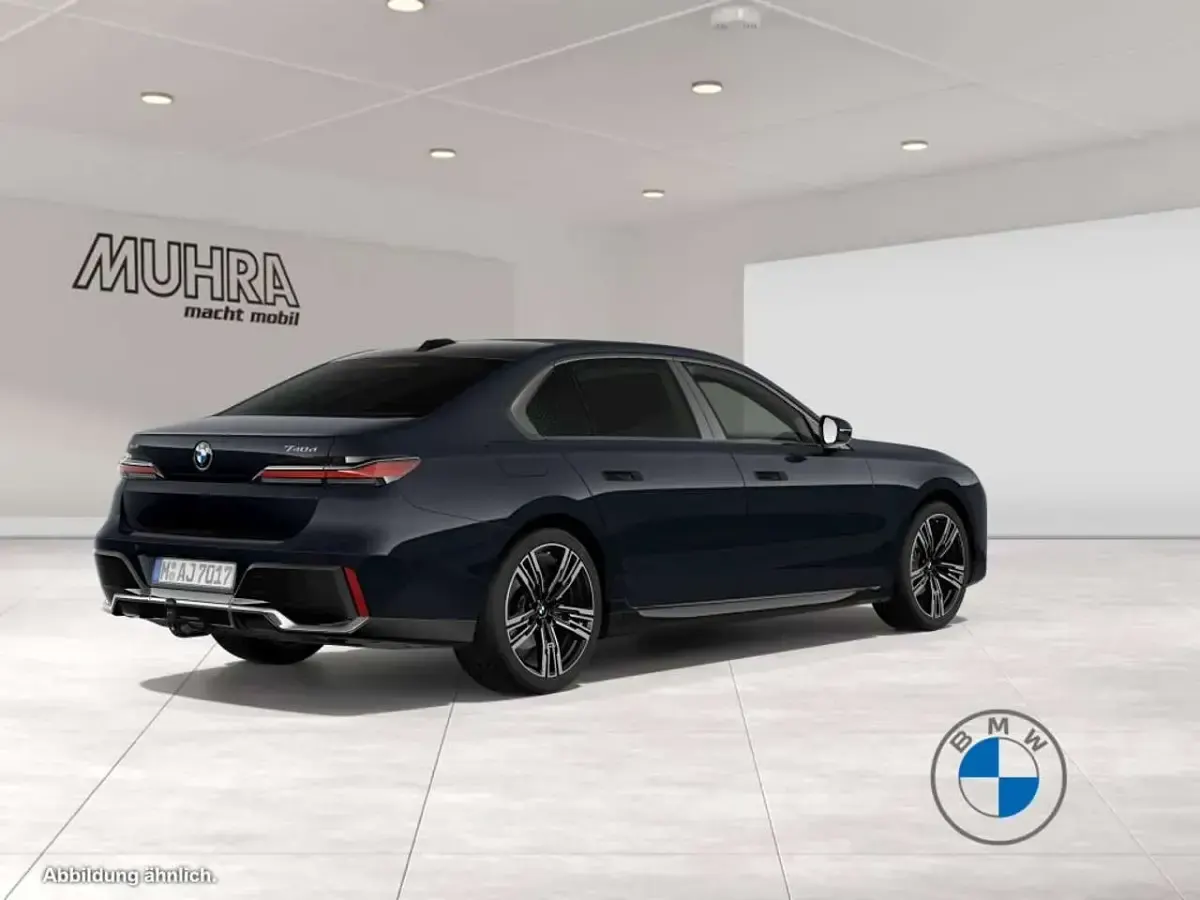 Gebraucht BMW 740 M Sport 299 PS (219 kW) 2025 Carbonschwarz Limousine
