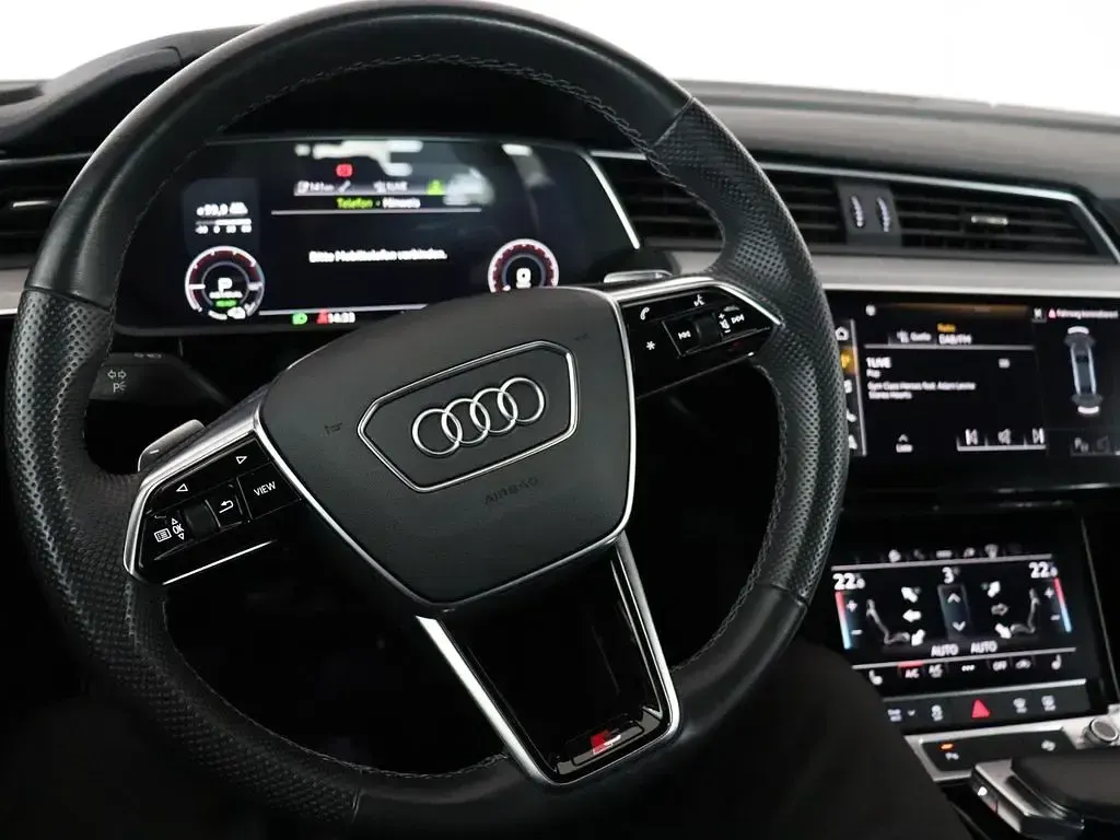 Second-hand Audi e-tron Sportback Sport 300 kW (408 CP) 2021 Albastru SUV