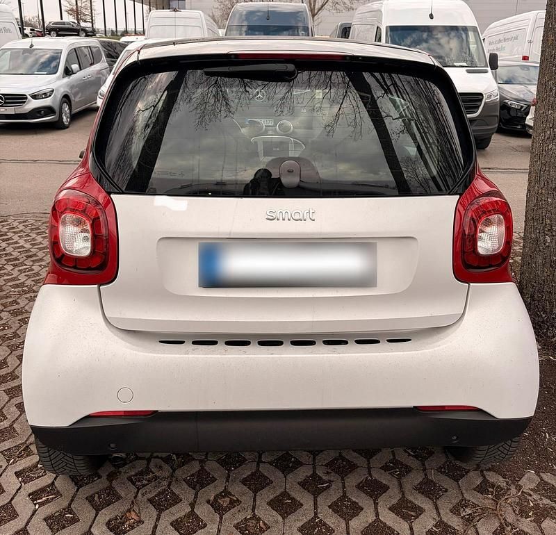 Gebraucht Smart ForTwo Coupé Passion 90 PS (66 kW) 2016 Weiß Coupé