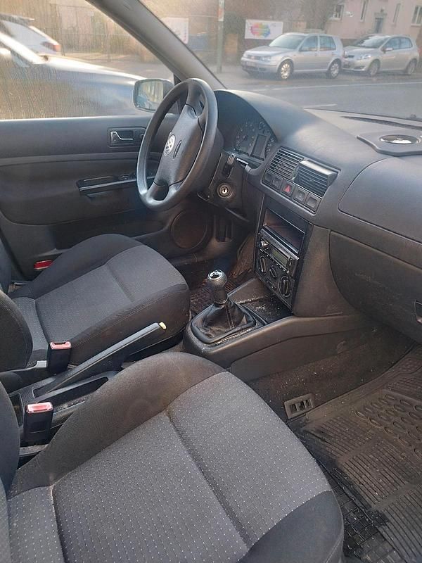 Gebraucht VW Golf IV 102 PS (75 kW) 2003 Schwarz Limousine