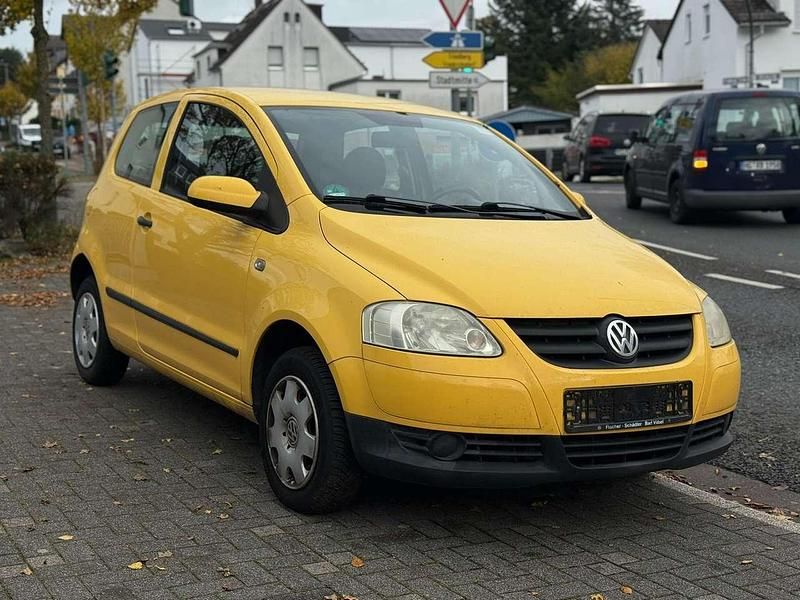 Imola/sonnengelb Gebraucht 2007 VW Fox Basis Kleinwagen | 2.700 € (Fairer Preis) - Bild 1/4