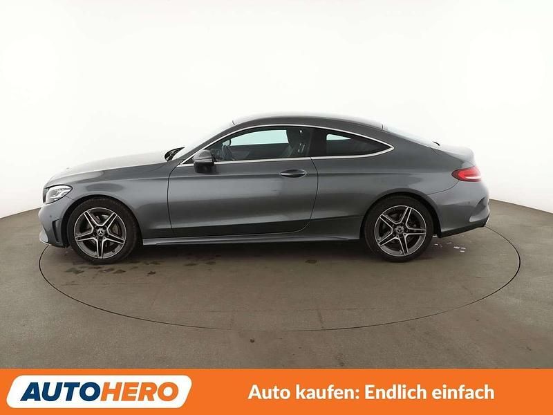 Gebraucht Mercedes C180 156 PS (114 kW) 2019 Selenitgrau Coupé