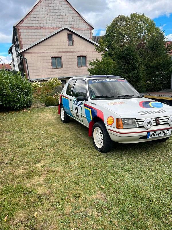 Weiß Gebraucht 1991 Peugeot 205 Kleinwagen | 1.700 € - Bild 1/4