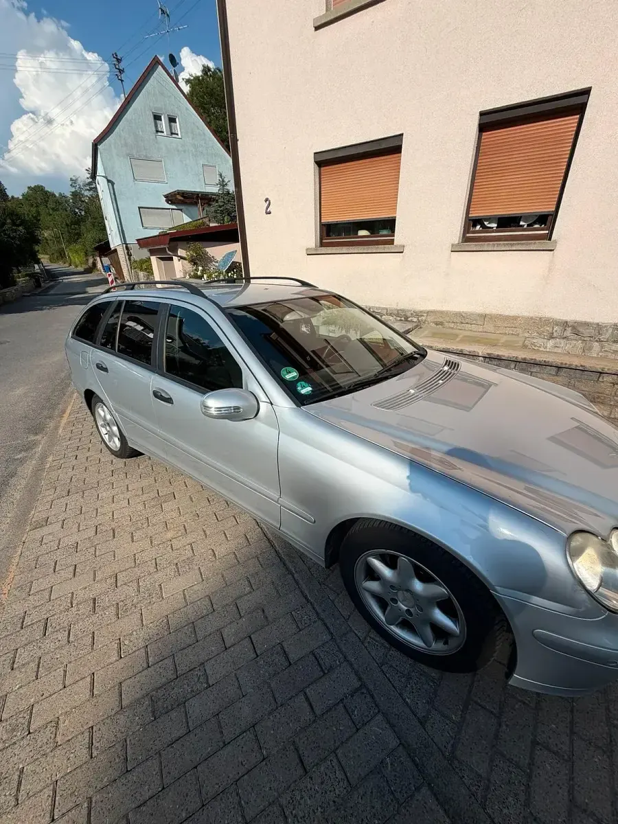 Gebraucht Mercedes C200 Elegance 122 PS (89 kW) 2006 Silber Kombi