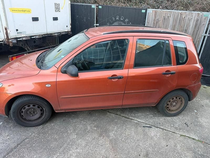 Gebraucht Mazda 2 80 PS (58 kW) 2004 Orange Kleinwagen