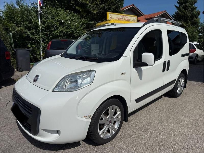 Weiß Gebraucht 2011 Fiat Qubo Trekking Van / Kleinbus | 2.999 € (Superpreis) - Bild 1/4