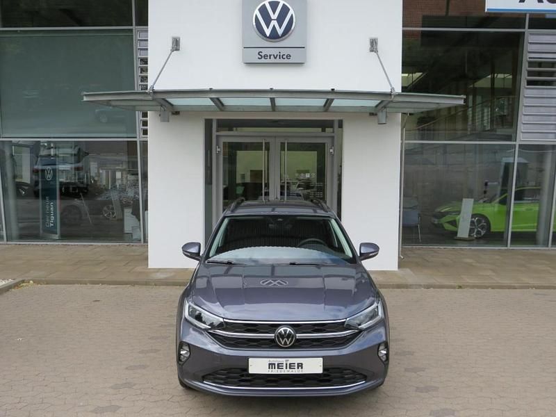 Neu VW Taigo Life 95 PS (69 kW) 2025 Rauchgrau metallic SUV