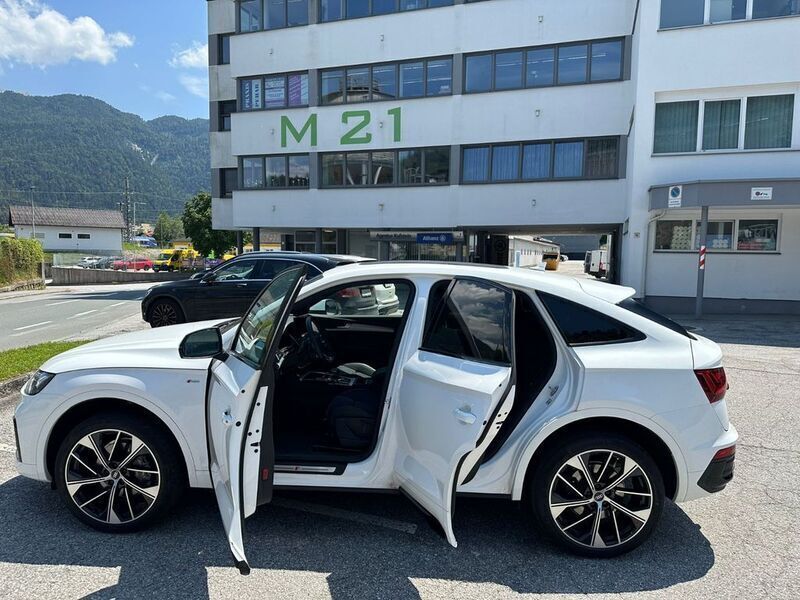 Weiß Gebraucht 2023 Audi Q5 Sportback S-Line SUV | 48.790 € (Etwas zu teuer) - Bild 1/4