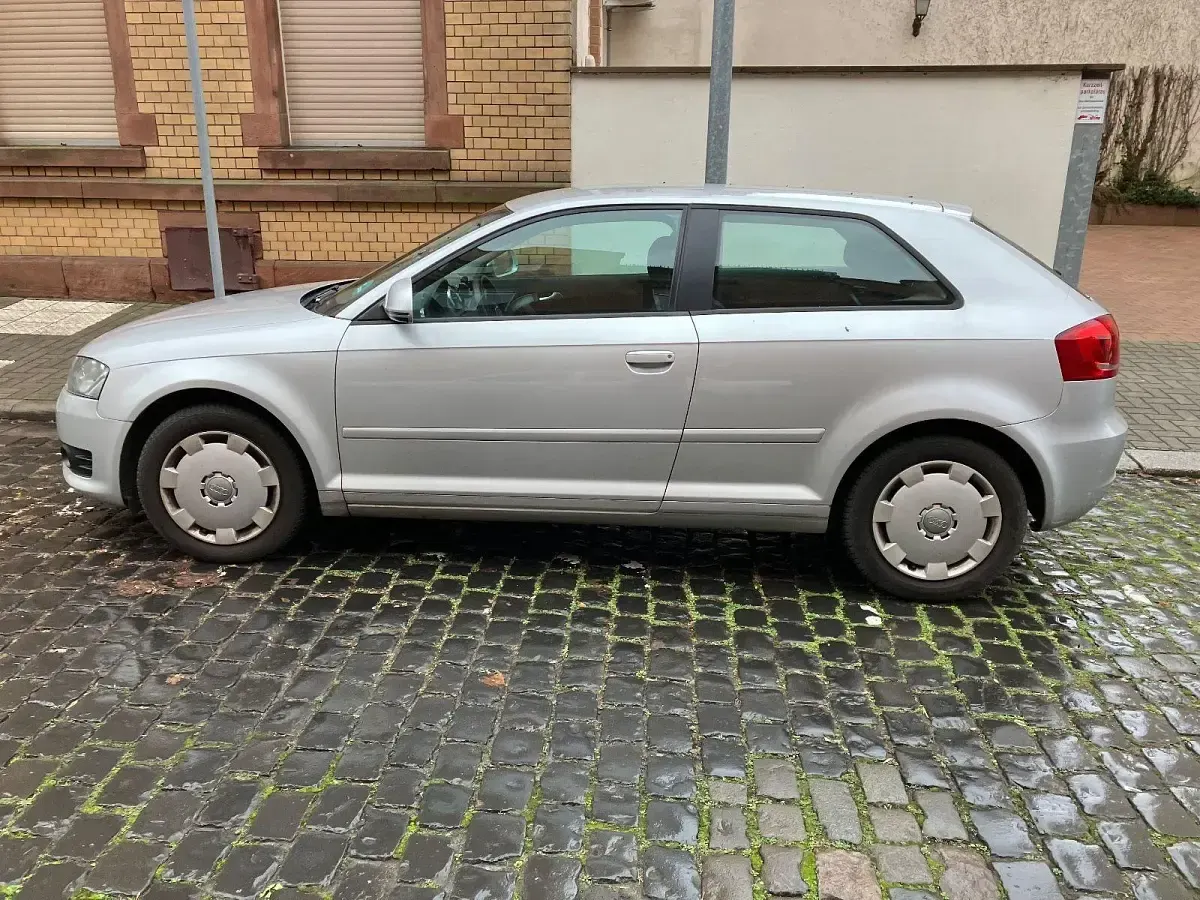Gebraucht Audi A3 Ambiente 125 PS (91 kW) 2008 Silber Kleinwagen