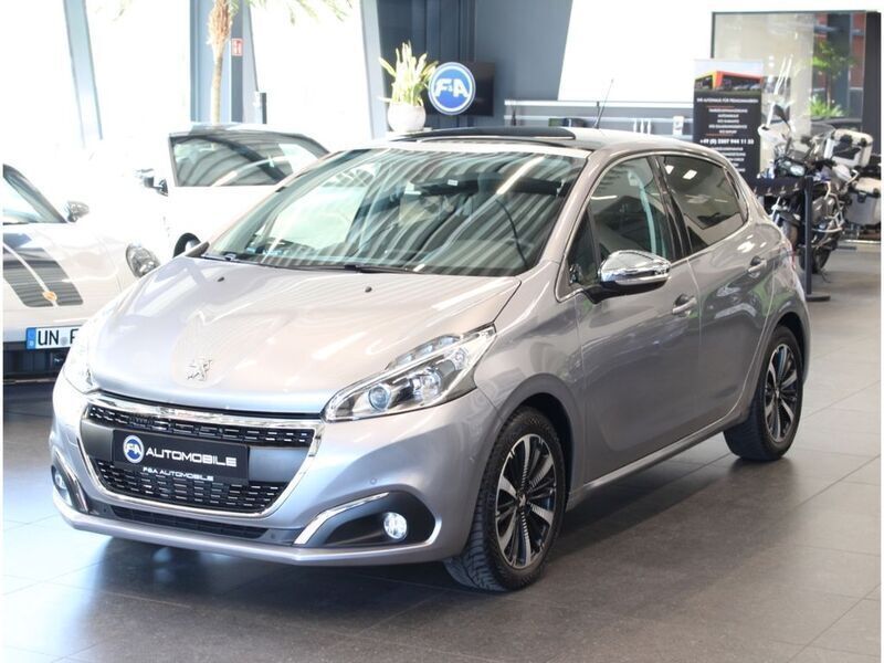 Grau Gebraucht 2019 Peugeot 208 Allure Kleinwagen | 13.680 € (Fairer Preis) - Bild 1/4