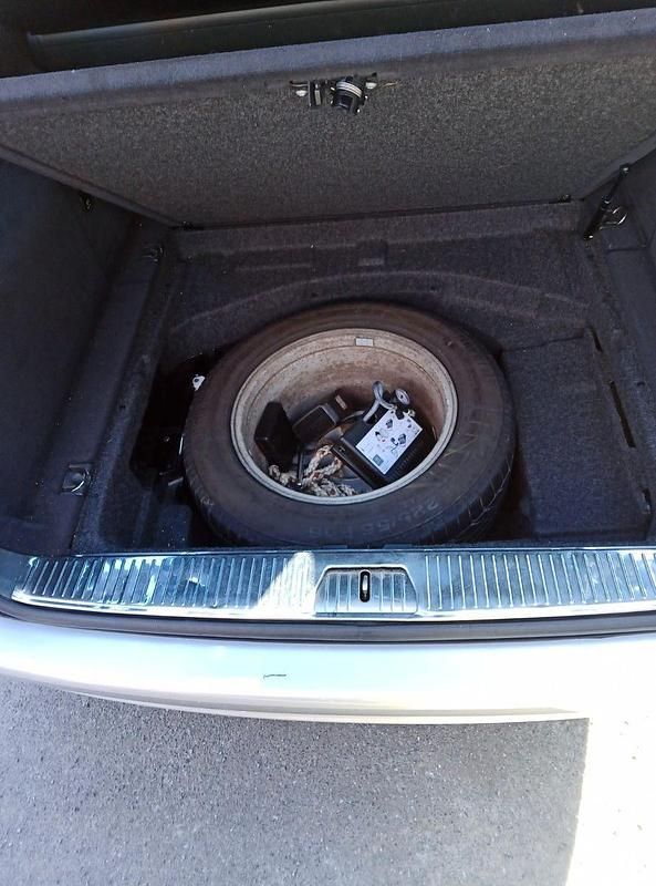 Gebraucht Mercedes E220 Avantgarde 150 PS (110 kW) 2005 Silber Kombi