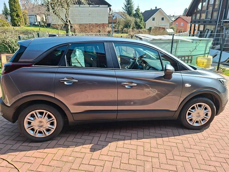 Gebraucht Opel Crossland X 82 PS (60 kW) 2017 Grau SUV