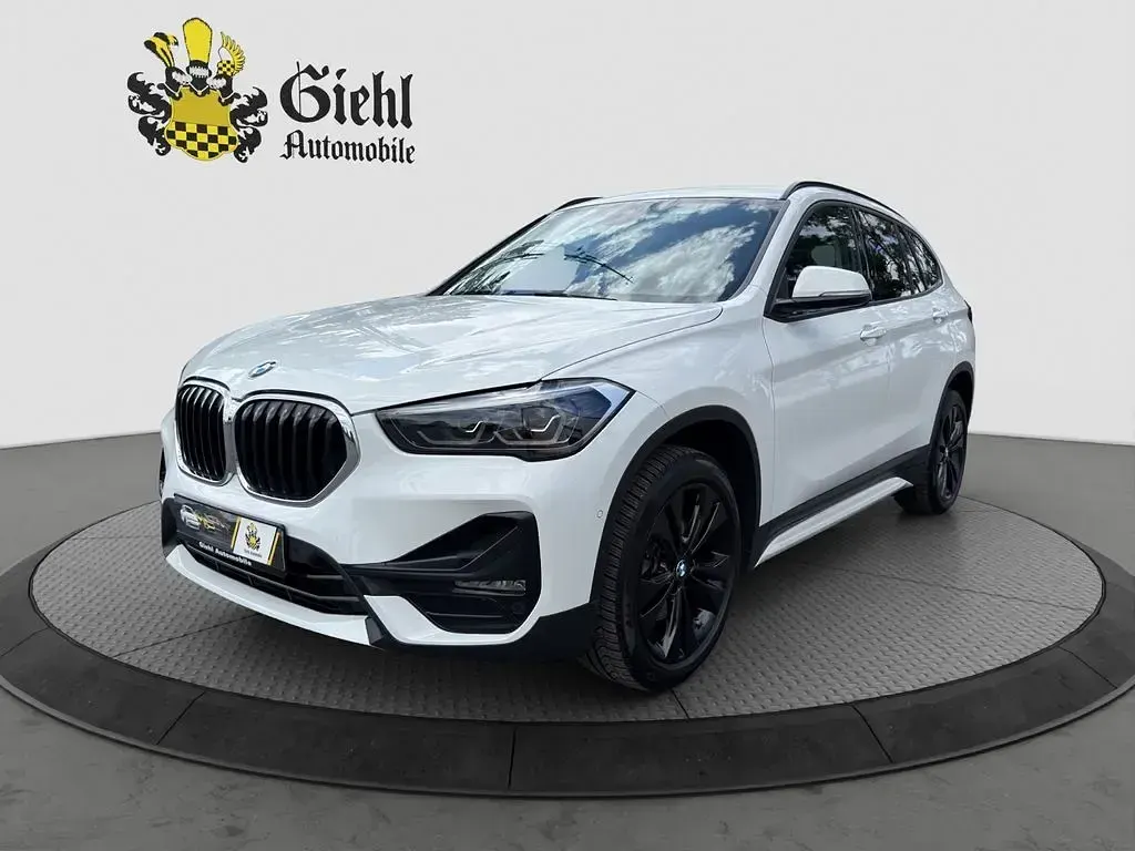 Gebraucht BMW X1 Sport Line 136 PS (100 kW) 2021 Weiß SUV