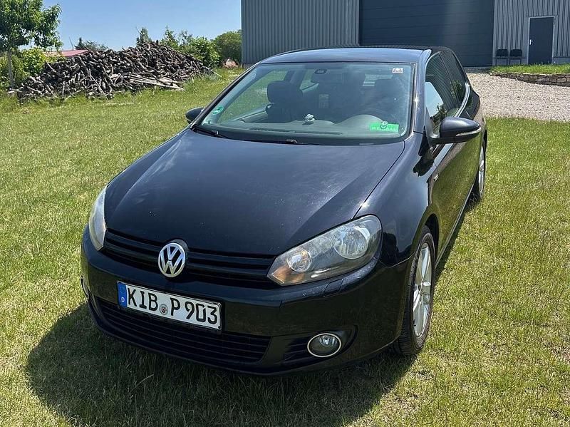 Schwarz Gebraucht 2012 VW Golf VII Limousine | 5.950 € (Fairer Preis) - Bild 1/4