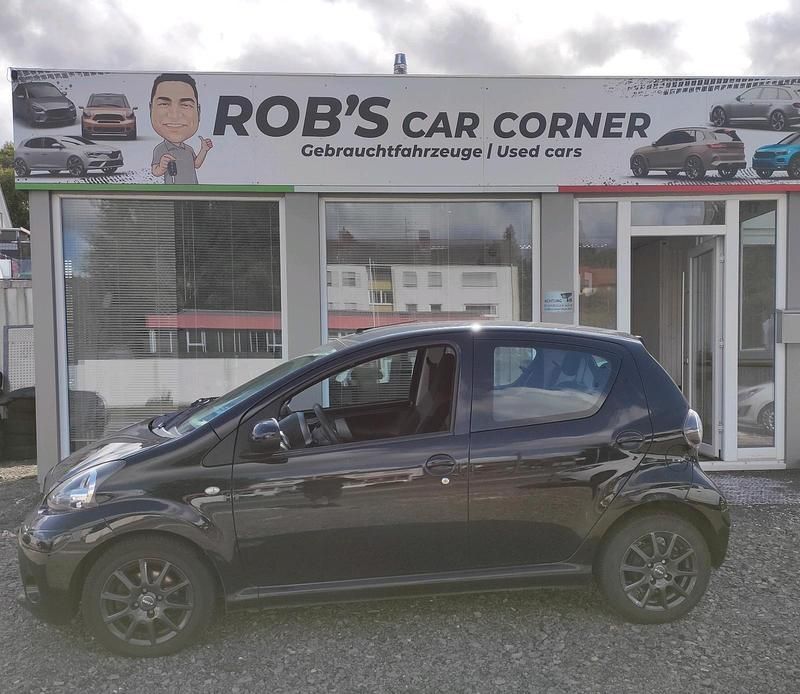 Schwarz Gebraucht 2014 Toyota Aygo Kleinwagen | 4.990 € (Guter Preis) - Bild 1/4