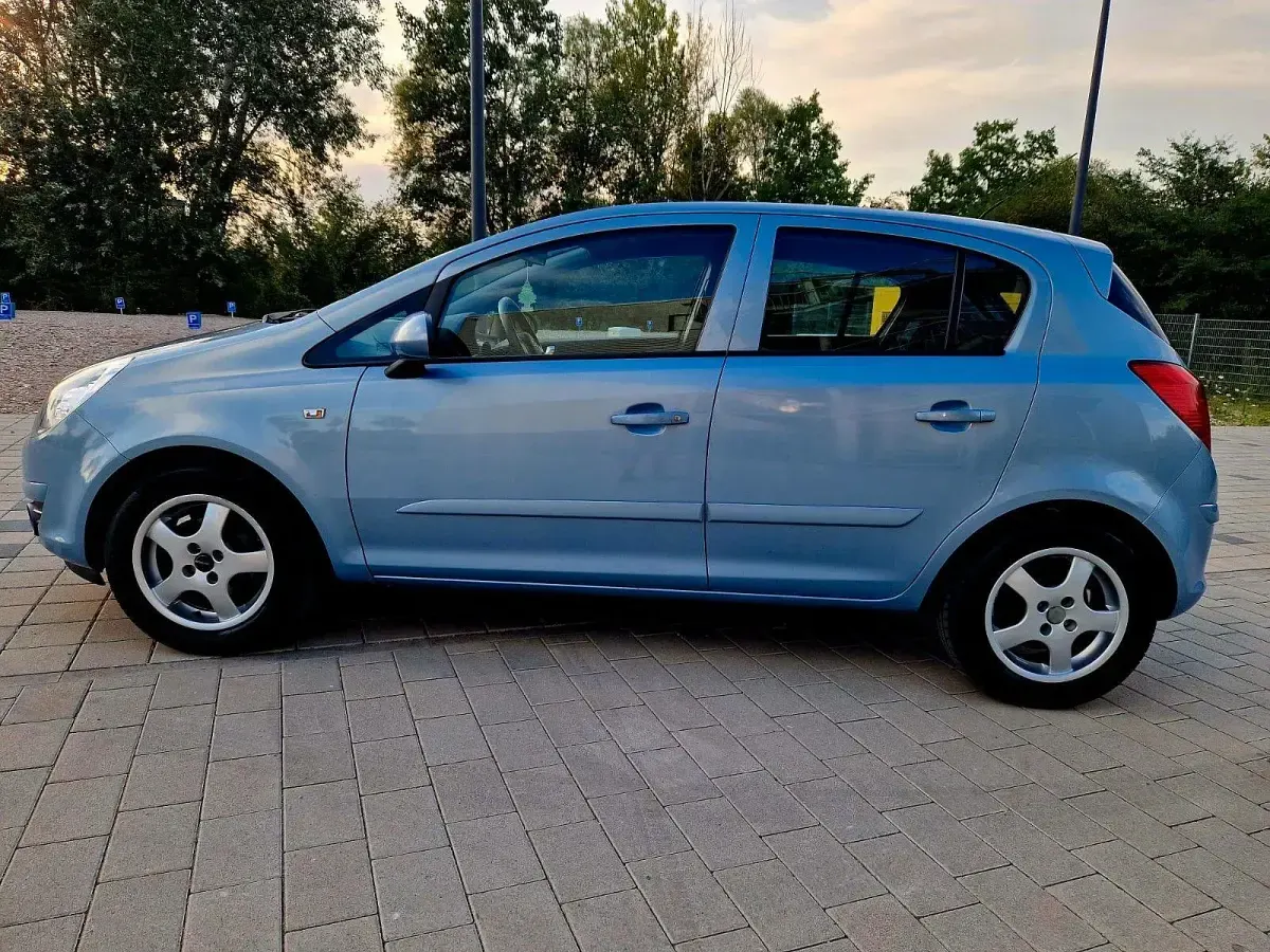 Gebraucht Opel Corsa 80 PS (58 kW) 2007 Blau Kleinwagen