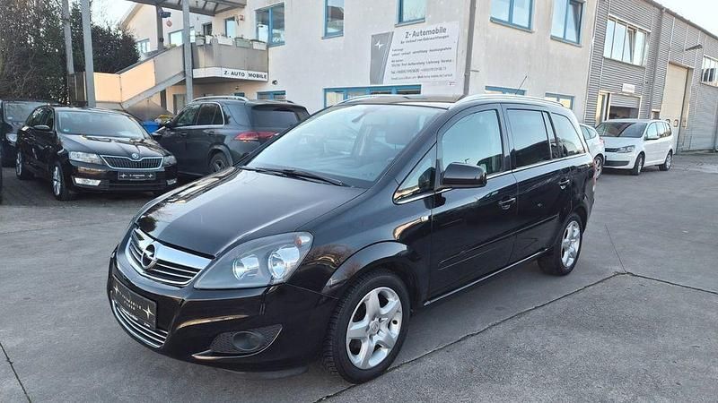 Gebraucht Opel Zafira Edition 116 PS (85 kW) 2011 Schwarz Van / Kleinbus
