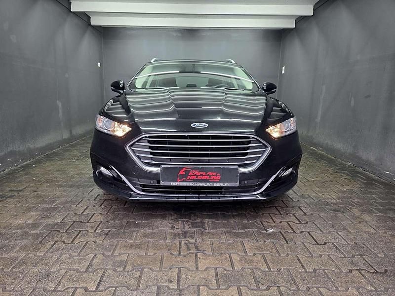 Gebraucht Ford Mondeo 150 PS (110 kW) 2019 Schwarz Kombi