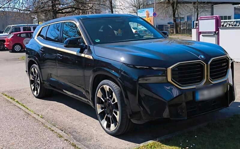 Schwarz Gebraucht 2023 BMW XM M Sport SUV | 116.000 € - Bild 1/4