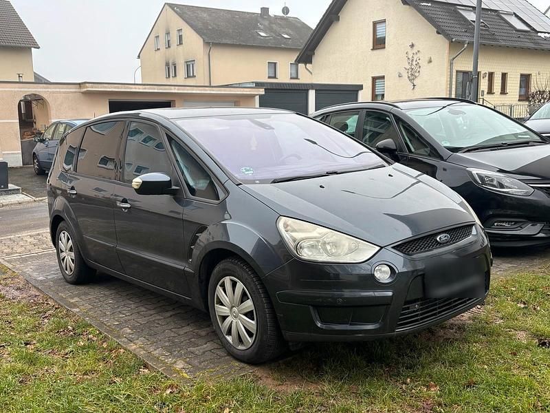 Gebraucht Ford S-MAX Titanium 140 PS (102 kW) 2008 Grau Van / Kleinbus