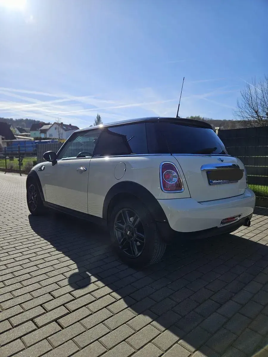 Używany Mini Cooper 122 KM (89 kW) 2011 Beżowy Hatchback