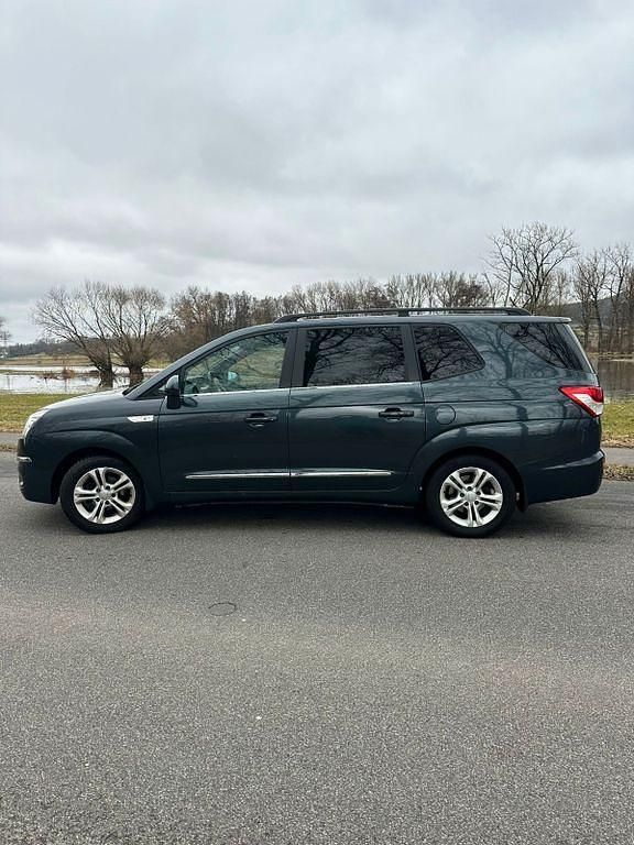 Gebraucht SsangYong Rodius 178 PS (130 kW) 2018 Grau Van / Kleinbus