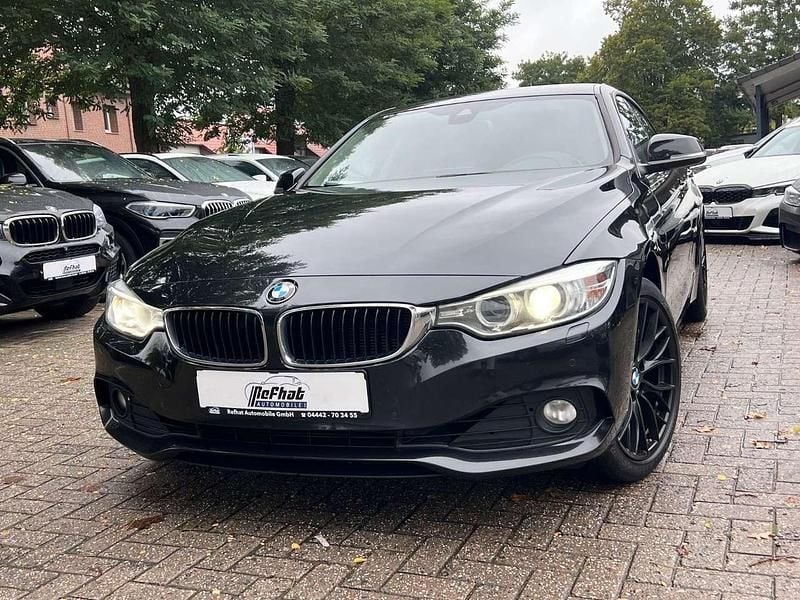 Black sapphire metallic Gebraucht 2016 BMW 430 Advantage Coupé | 14.950 € (Superpreis) - Bild 1/4