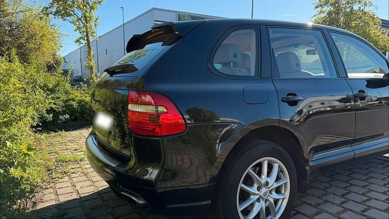 Second-hand Porsche Cayenne 290 CP (213 kW) 2008 Negru SUV