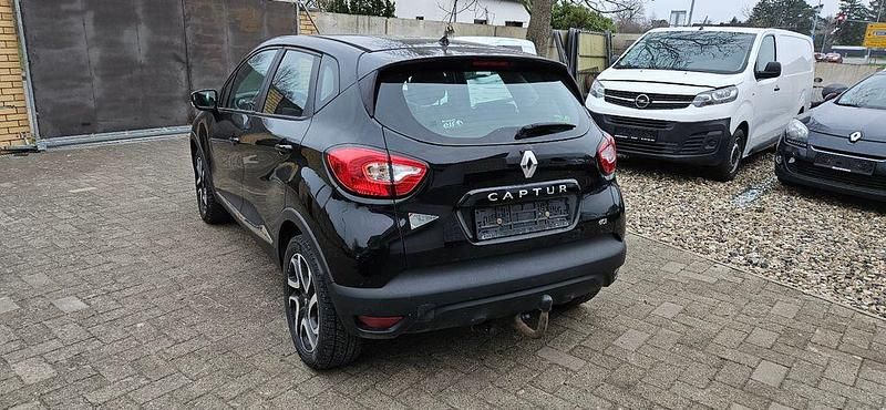 Gebraucht Renault Captur Life 90 PS (66 kW) 2016 Schwarz SUV