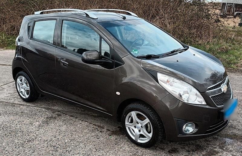 Usado Chevrolet Spark LT 82 CV (60 kW) 2012 Marrón Utilitario