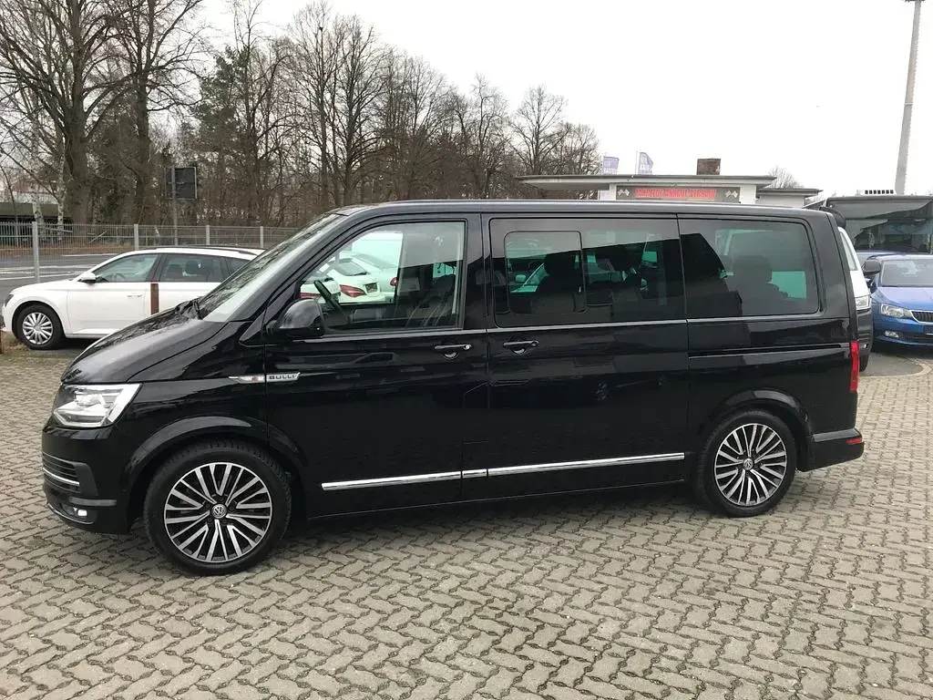 Gebraucht VW Multivan Highline 204 PS (150 kW) 2017 Schwarz Van / Kleinbus