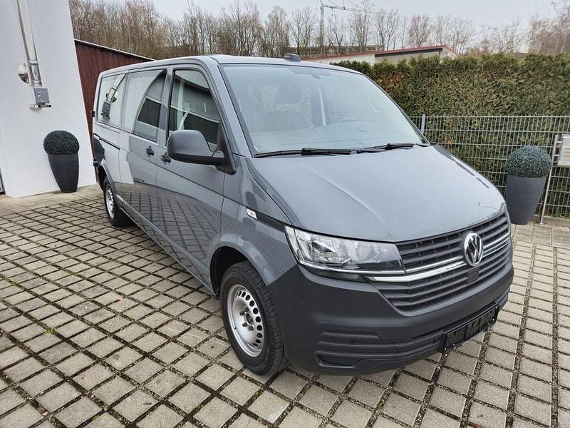 Gebraucht VW Transporter 150 PS (110 kW) 2022 Grau Van