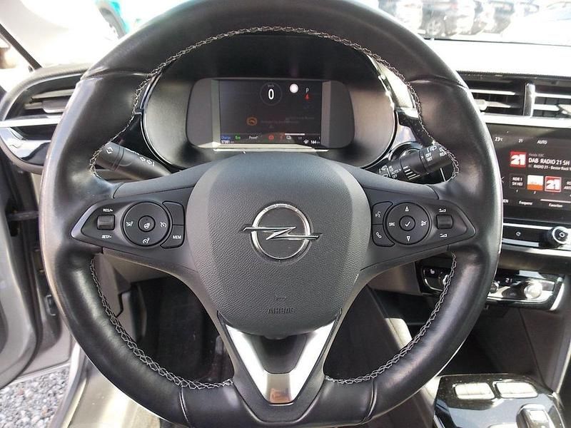 Gebraucht Opel Corsa-e Elegance 100 kW (136 PS) 2022 Kontrast grau Kleinwagen