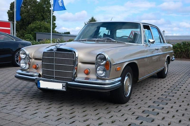 Gold Gebraucht 1969 Mercedes 280 Limousine | 22.500 € - Bild 1/4