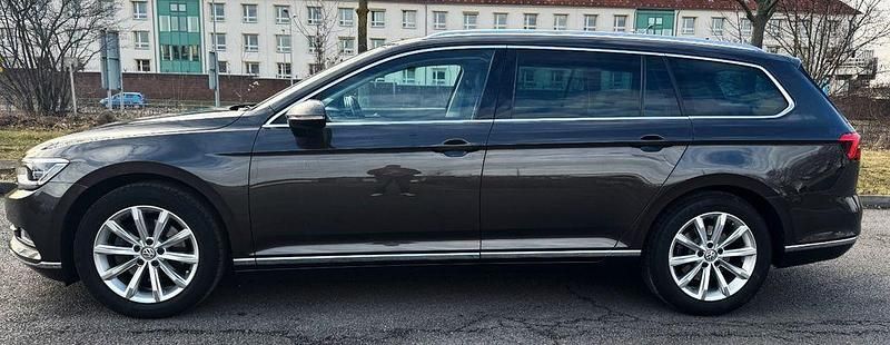Gebraucht VW Passat Highline 179 PS (131 kW) 2015 Braun Kombi