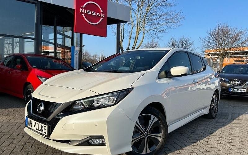 Weiß Gebraucht 2021 Nissan Leaf N-Connecta Kleinwagen | 15.790 € (Fairer Preis) - Bild 1/4