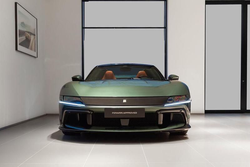 Gebraucht Ferrari 12 Cilindri 2024 Grün Cabrio