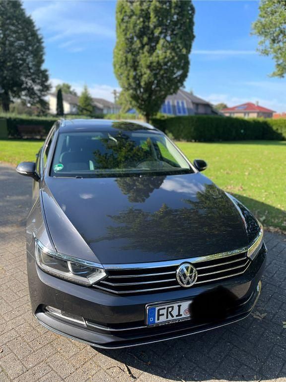 Gebraucht VW Passat Highline 190 PS (139 kW) 2019 Grau Kombi